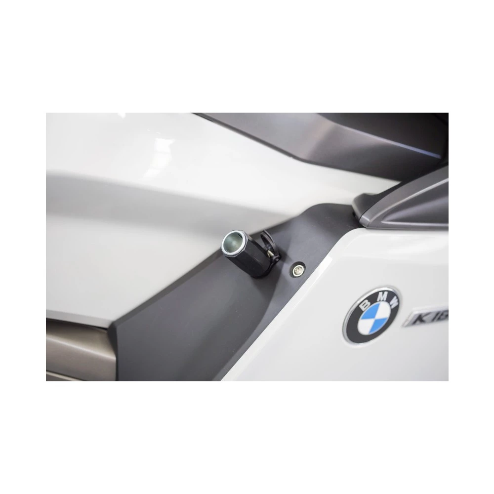 Adattatore A 12 V Con Connettore Din Cellular Line - immagine 2