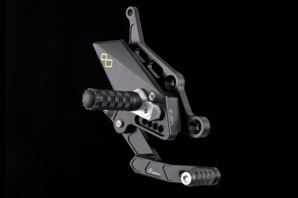 Pedane Regolabili LighTech FTRYA008W Con Poggiapiede Snodato Yam 1 Pedane Regolabili LighTech FTRYA008W Con Poggiapiede Snodato Yam